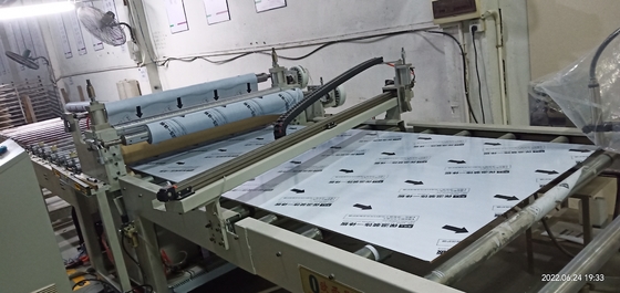 Máquina de laminación de películas de 100 m/min con sistema de control PLC