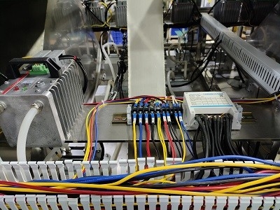 9 etapas de reducción de agua 95% secador de vacío de microondas para caja de procesamiento de pulpa, embalaje industrial