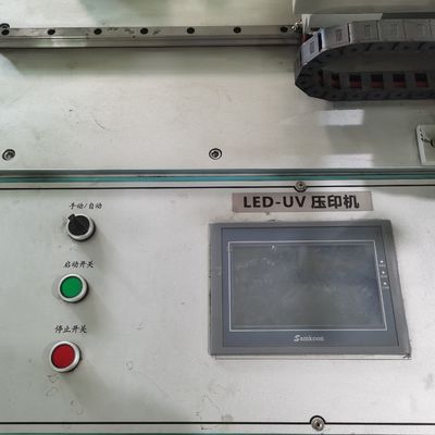 Línea de producción de revestimiento UV Uv Rebozado por pegamento UV para láminas acrílicas de vidrio
