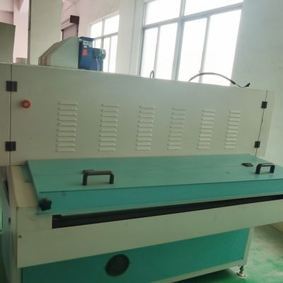 Máquina de curado de UV de dos lámparas de ahorro de energía eficiente y rápido para la hoja de borrado de revestimiento UV