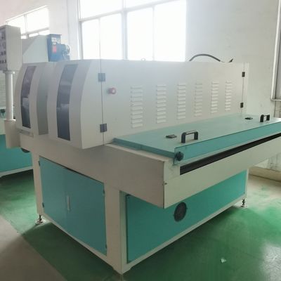 Máquina de curado de UV de dos lámparas de ahorro de energía eficiente y rápido para la hoja de borrado de revestimiento UV