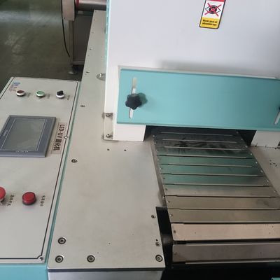 Máquina de curado UV LED de grado industrial para secar y curar rápidamente revestimientos, tintas y adhesivos a base de disolventes