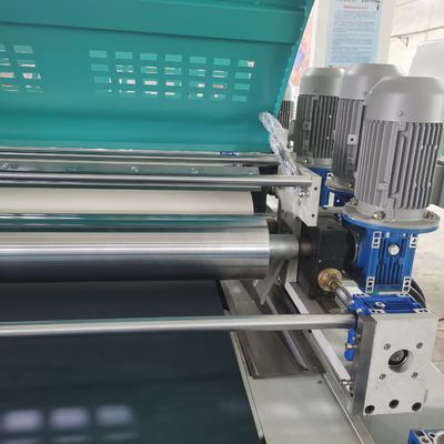Máquina de recubrimiento de dos rodillos de alta velocidad para puertas de vidrio acrílico de madera