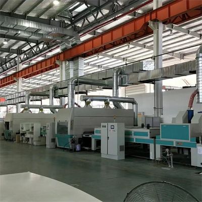 Contenedor de alimentos moldeado en pulpa Revestimiento impermeable Línea de producción de pulverización automática de alta eficiencia