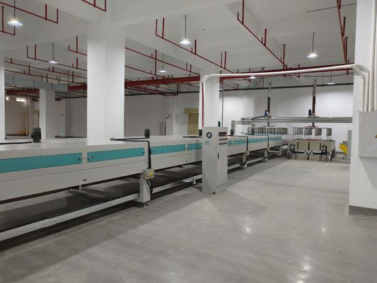 Máquina de recubrimiento de espín de línea de recubrimiento automática completa de 24 estaciones para productos moldeados en celulosa