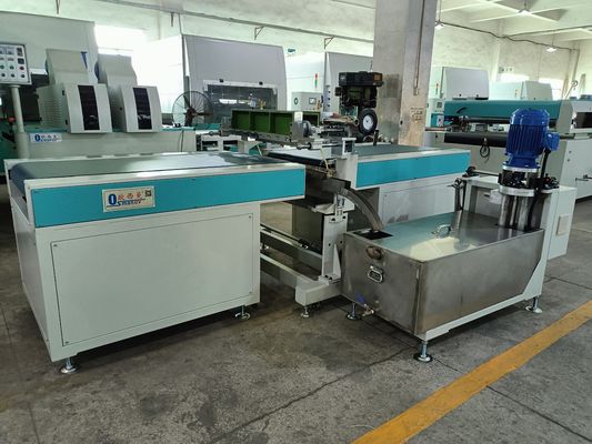 Tablero de muebles revestimiento de suelo de PVC costante de revestimiento rendimiento de la cortina de revestimiento máquina