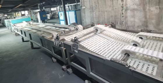 Linea de recubrimiento y recocido de pisos de ingeniería de precisión de rendimiento confiable para PVC WPC LVT