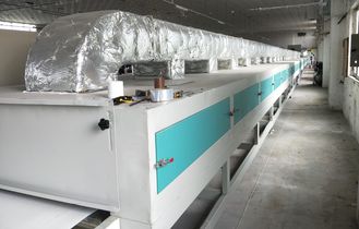 Línea de secado de gas natural de 28 m de carga pesada 24 kW para paquetes de moldeo de celulosa