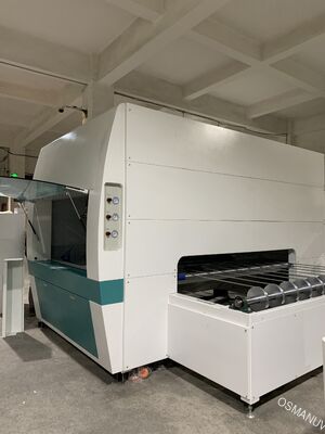 Máquina de recubrimiento por pulverización interna de precisión de 360° para moldeo de pulpa, contenedores industriales y componentes de muebles, espesor de recubrimiento personalizable de 5 a 50 micrones