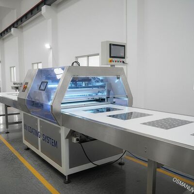 Fábrica de máquina ULTRAVIOLETA off-line de impresión ULTRAVIOLETA de capa de la máquina ULTRAVIOLETA del punto del transportador del PVC de la máquina de capa del barniz