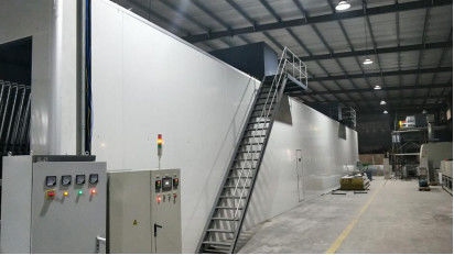 Grueso ULTRAVIOLETA de la máquina 6m m de la pintura de los muebles de la máquina de capa para los muebles de acero o los componentes de aluminio
