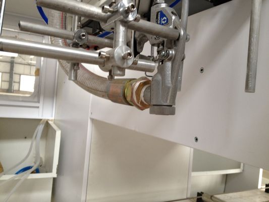 Máquina de pintar del rodillo del transportador del PVC/máquina ultravioleta del pintado con pistola