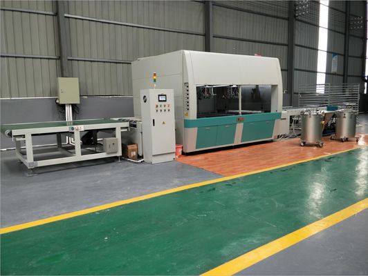 La máquina ultravioleta automática de la máquina de pintar, W1300mm rocía la cadena de producción de la pintura