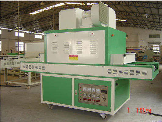 0Máquina de curado UV de espesor de.2-50 mm con sistema de control PLC de 8000 horas de duración de la lámpara