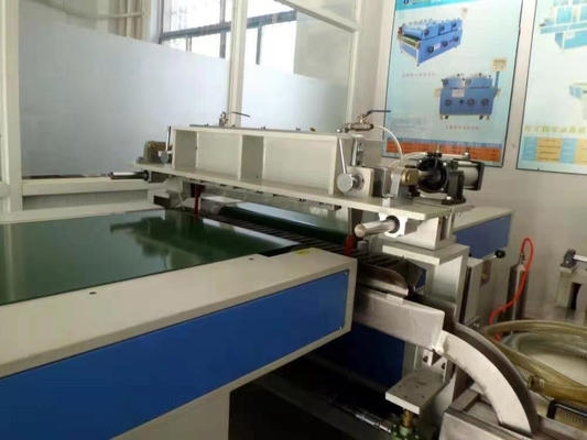 máquina de pintar ULTRAVIOLETA de la cortina de la anchura de 50m/Min 920m m para la esponja material EVA PE del zapato