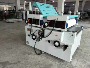 Máquina de recubrimiento de precisión de dos rodillos para PVC, muebles y paneles metálicos con espesor de recubrimiento personalizable