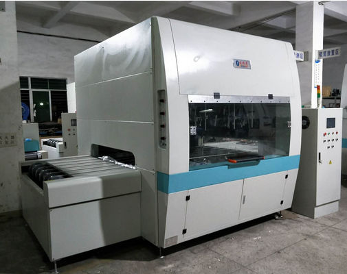 Línea de recubrimiento de rociado totalmente automática. Sistema de suministro de PLC y pintura personalizable. Baja tasa de rociado.