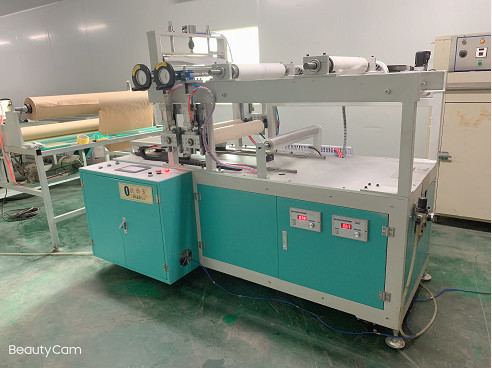 Máquina de curado UV eficiente con sistema de control PLC 8000 horas de vida