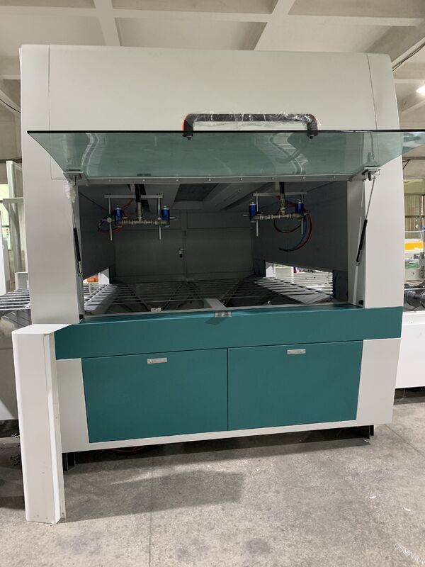 Máquina de recubrimiento por pulverización interna de precisión de 360° para moldeo de pulpa, contenedores industriales y componentes de muebles, espesor de recubrimiento personalizable de 5 a 50 micrones