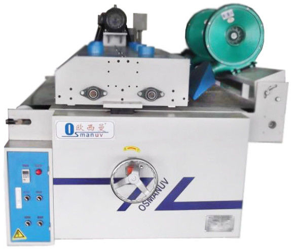 Máquina de pintar ultravioleta del rodillo del punto para la máquina 5m/Min L650mm de la impresión de Digitaces/del retiro de polvo