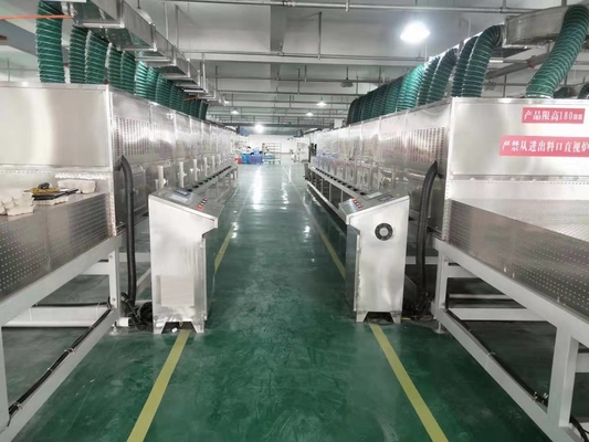Secador de microondas de vacío de 17530 mm × 1600 mm × 1100 mm para un control preciso de la temperatura a 80 °C