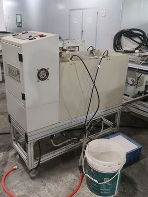 Moldeado de pulpa de revestimiento de espín versátil para alimentos envasado de aceite y máquina de recubrimiento UV a prueba de fugas